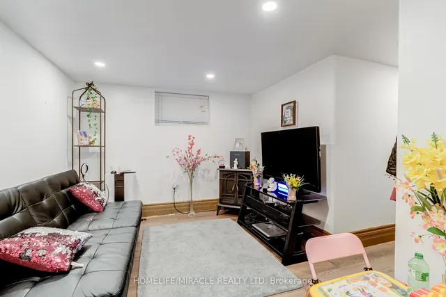 Additional image 17 of 8 Mill St