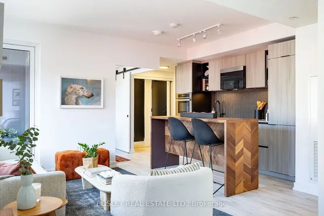 Additional image 16 of 2 Augusta Ave Unit 309