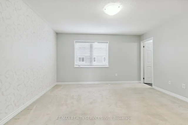 Additional image 22 of 8 TOLEDO Lane