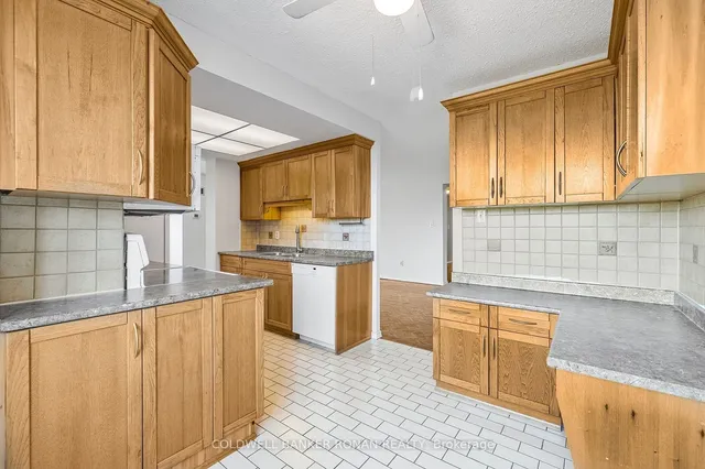 Additional image 18 of 5 Lisa St Unit 410