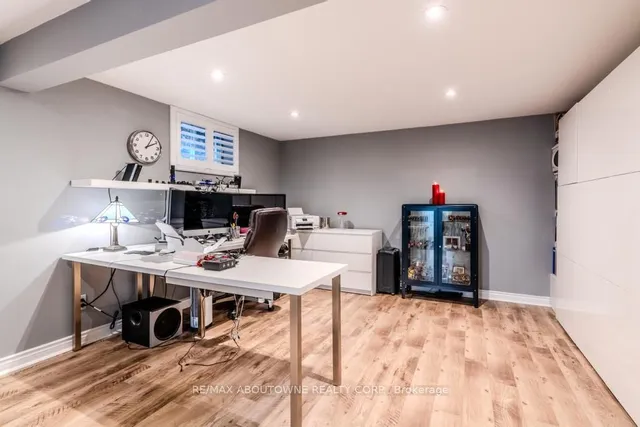 Additional image 30 of 106 ELLIOTT St