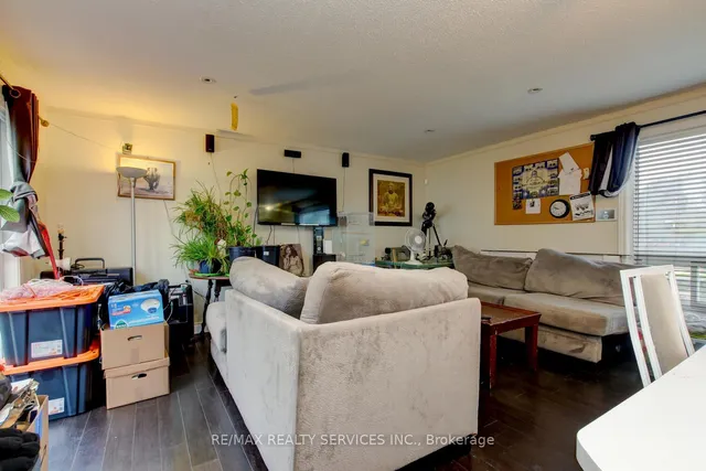 Additional image 8 of 8 Heatherside Crt