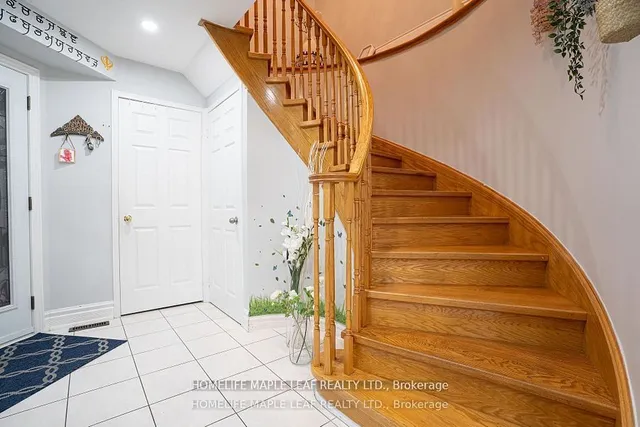 Additional image 6 of 71 Tumbleweed Tr