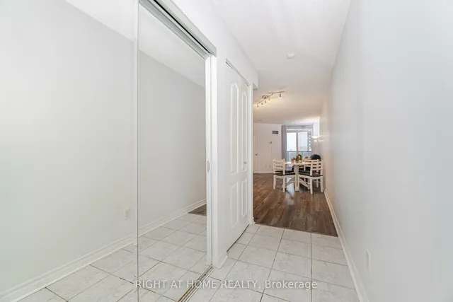 Additional image 27 of 2 Rean Dr Unit 813