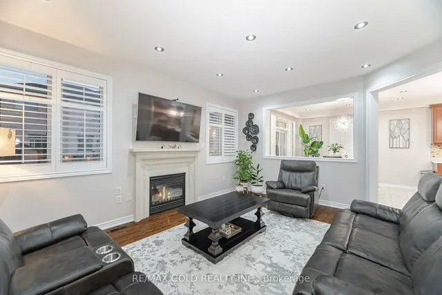 Additional image 18 of 24 Campwood Cres