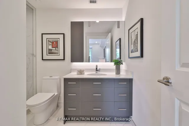 Additional image 24 of 285 Avenue Rd Unit 403