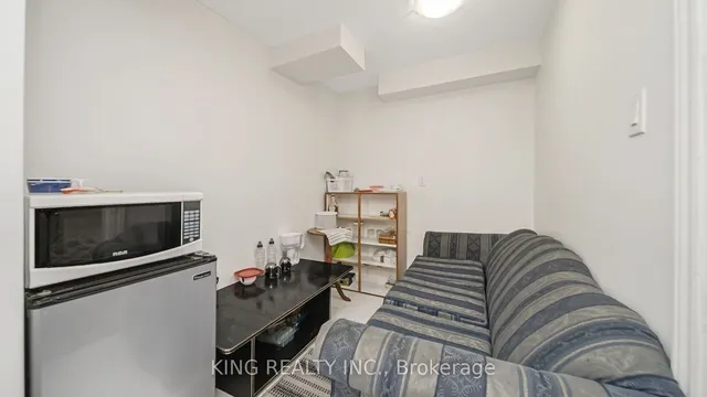 Additional image 35 of 27 Braydon Blvd