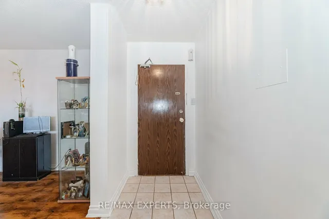 Additional image 5 of 25 Kensington Rd Unit 1407