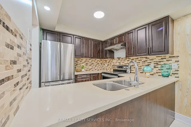 Additional image 19 of 80 Winners Circ