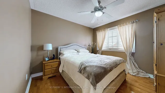 Additional image 26 of 19 Hollowgrove Blvd