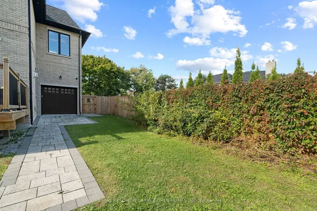 Additional image 37 of 49 Rollscourt Dr