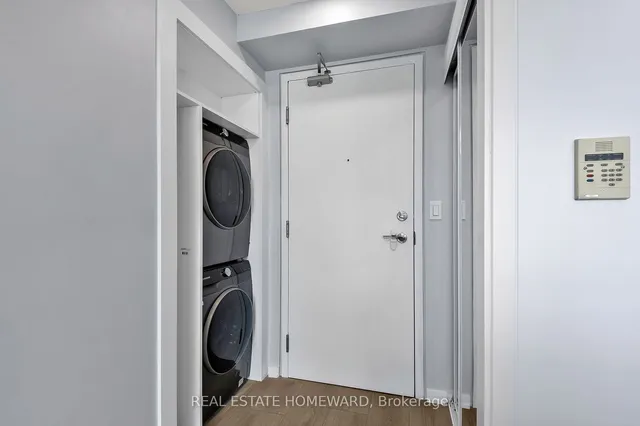 Additional image 6 of 250 Manitoba St Unit PH 804