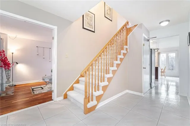 Additional image 22 of 140 Lord Simcoe Dr