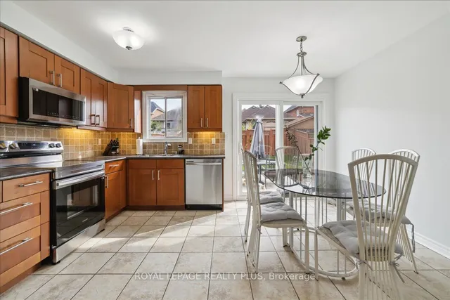 Additional image 10 of 31 Fiddleneck Cres