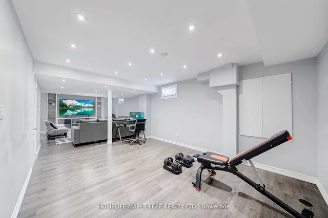 Additional image 27 of 39 Snapdragon Sq