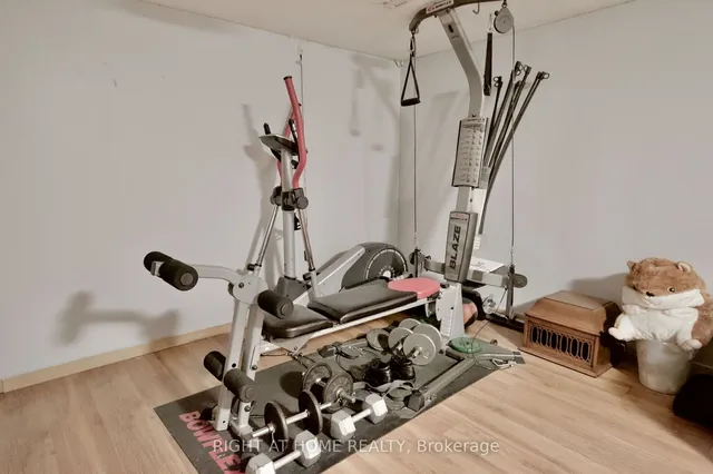 Additional image 35 of 79 Redgrave Dr