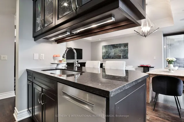 Additional image 17 of 68 Yorkville Ave Unit 308