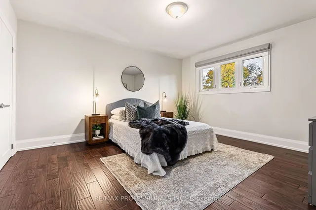 Additional image 21 of 4250 Bloor St