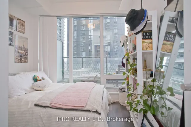 Additional image 20 of 125 Blue Jays Way Unit 1905