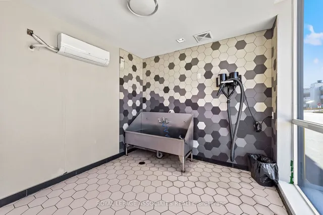 Additional image 27 of 2 Sonic Way Unit 2809