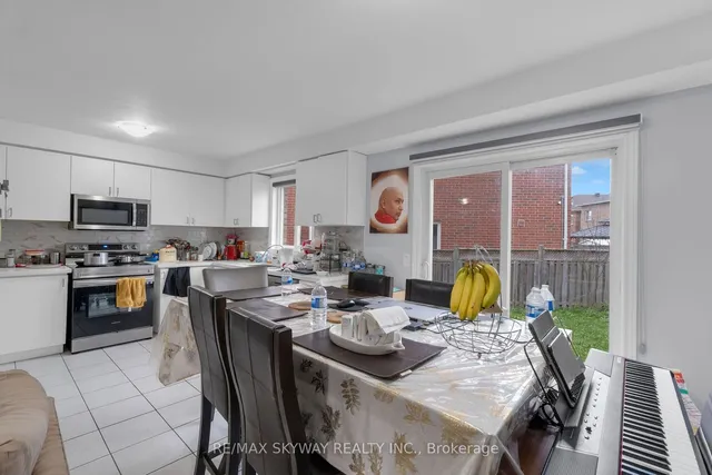 Additional image 13 of 19 Rednor Dr