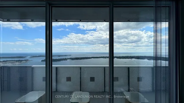 138 Downes St Unit PH206