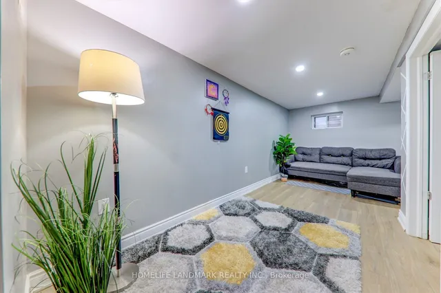 Additional image 28 of 263 Fleetwood Cres