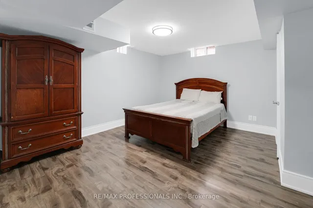 Additional image 34 of 104 Bloomsbury Ave