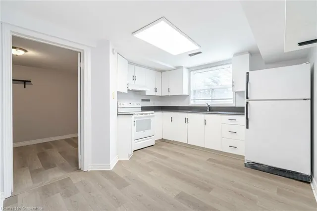 Additional image 41 of 140 Lord Simcoe Dr