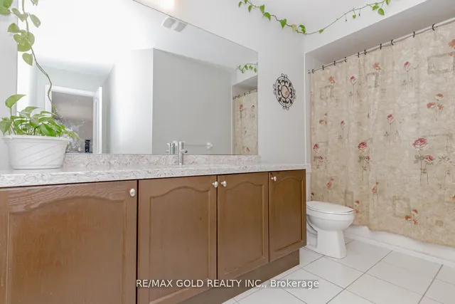 Additional image 25 of 40 Stephanie Ave