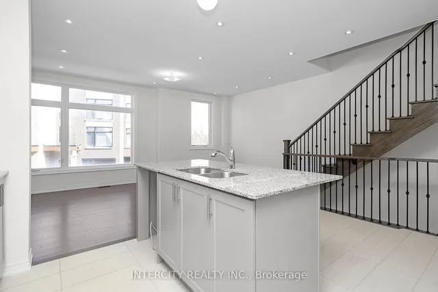 Additional image 15 of 30 Queenpost Dr