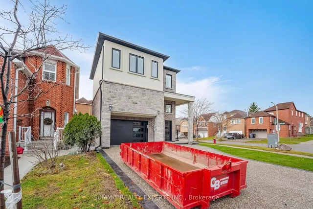 Additional image 4 of 9 Keewatin Gate