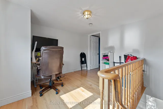 Additional image 35 of 22 Strangway Crt