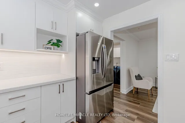 Additional image 12 of 44 Leatherhead Crt