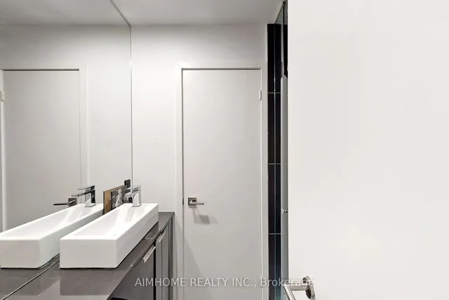 Additional image 18 of 70 Temprance St Unit 1415