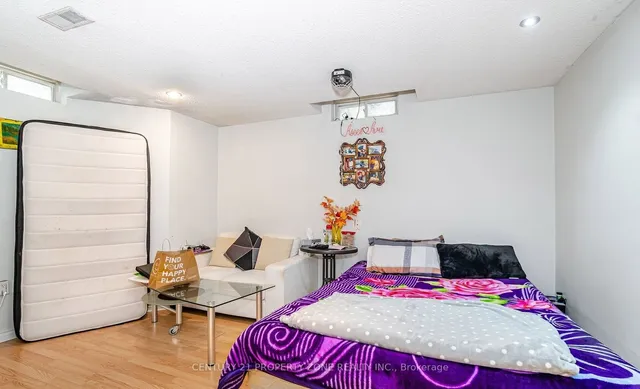 Additional image 18 of 1 Traymore St