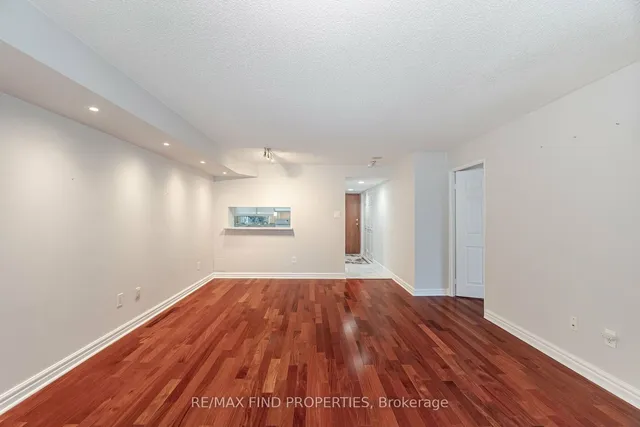 Additional image 15 of 33 University Ave Unit 1501