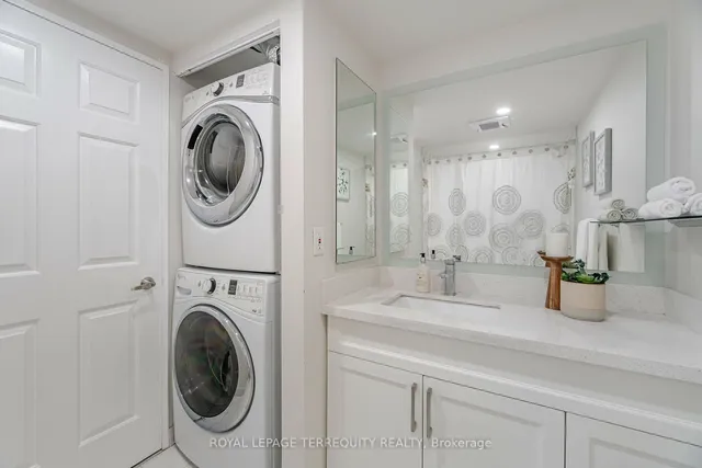 Additional image 21 of 30 Greenfield Ave Unit 1716