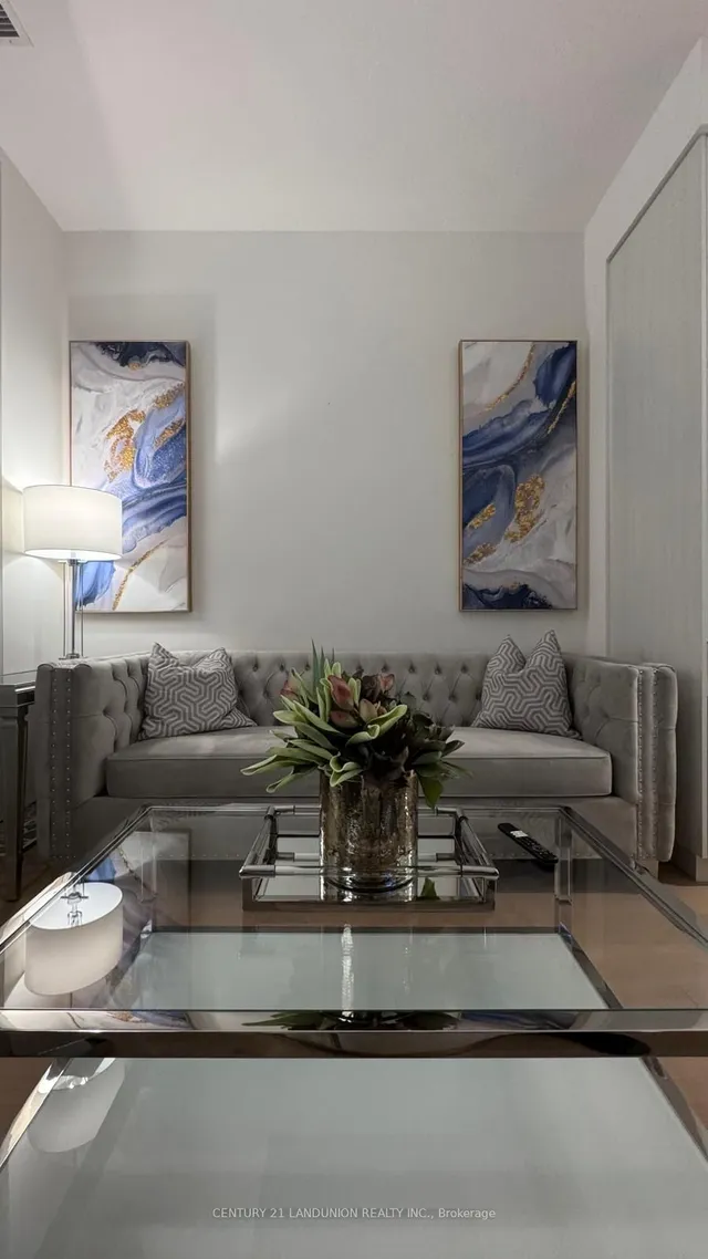 Additional image 19 of 138 Downes St Unit PH112