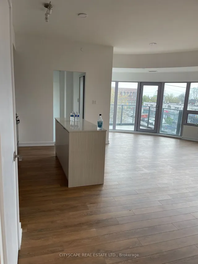 Additional image 11 of 2433 Dufferin St Unit 507