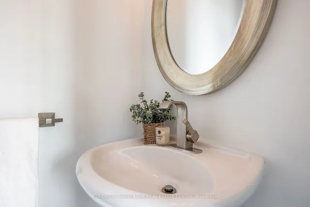 Additional image 12 of 77 Lombard St Unit 712