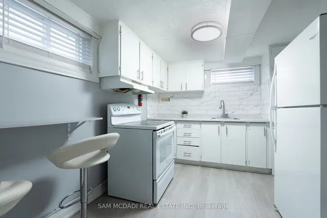 Additional image 27 of 90A Bicknell Ave