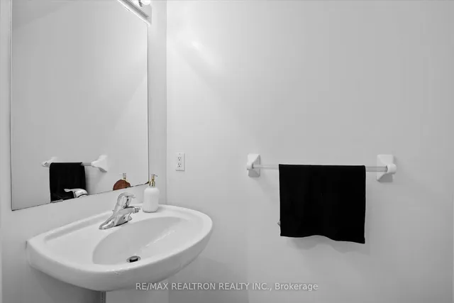 Additional image 11 of 7 Tait Crt