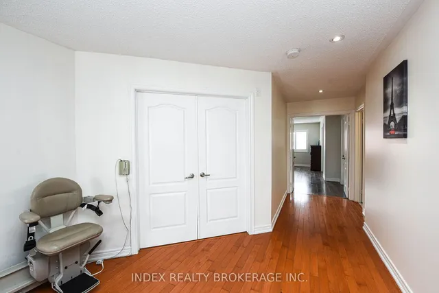 Additional image 11 of 32 Charger Lane