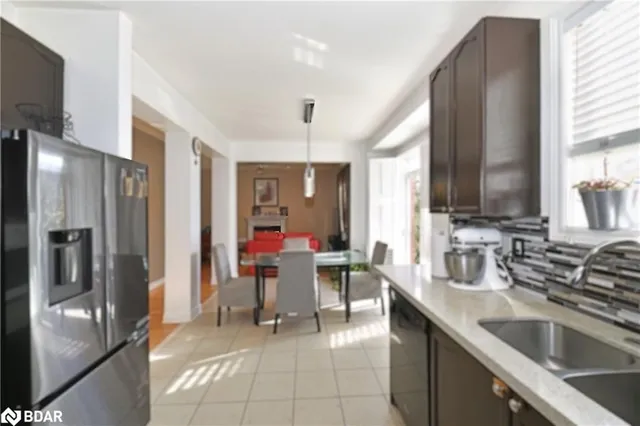 Additional image 15 of 17 Via Romano Way