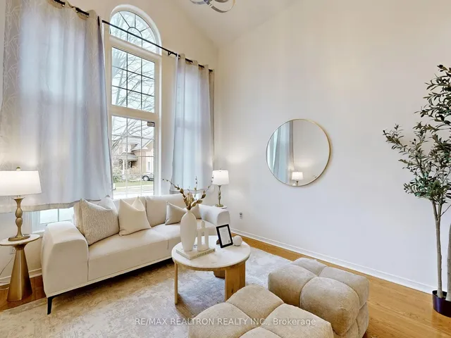 Additional image 4 of 8 Grackle Tr