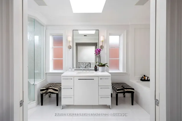 Additional image 30 of 112 Hazelton Ave