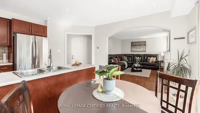 Additional image 12 of 74 Earl Grey Cres