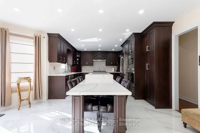 Additional image 9 of 8 Tremont Crt