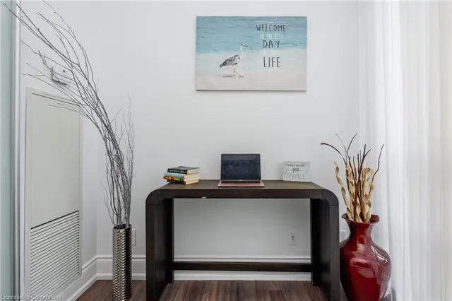 Additional image 22 of 215 Queen St Unit 102